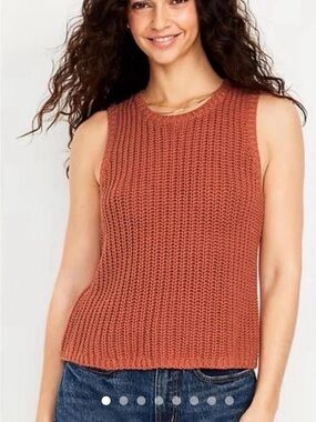 Old Navy Sleeveless Knit Tank Top in Rust